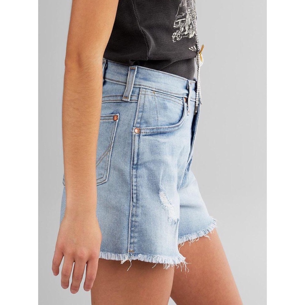 Wrangler | High Rise A-Line Stretch Short - Picture 3 of 12